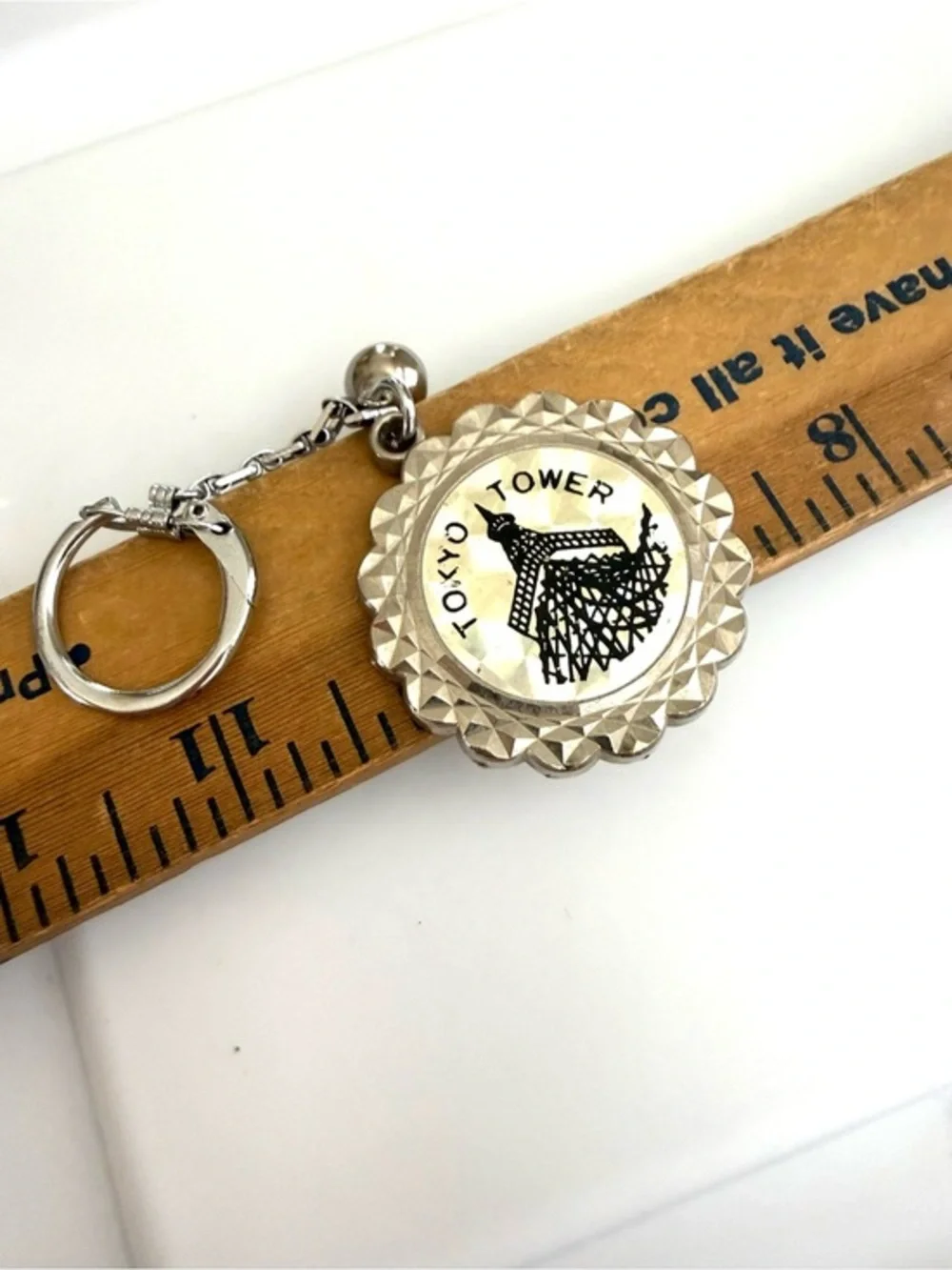 Vintage Tokyo Keychain - Picture 1 of 2